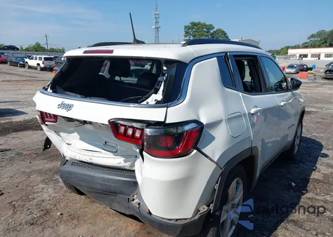 2022 Jeep Compass Latitude Fwd z USA, uszkodzony, nr VIN 3C4NJCBB6NT166343